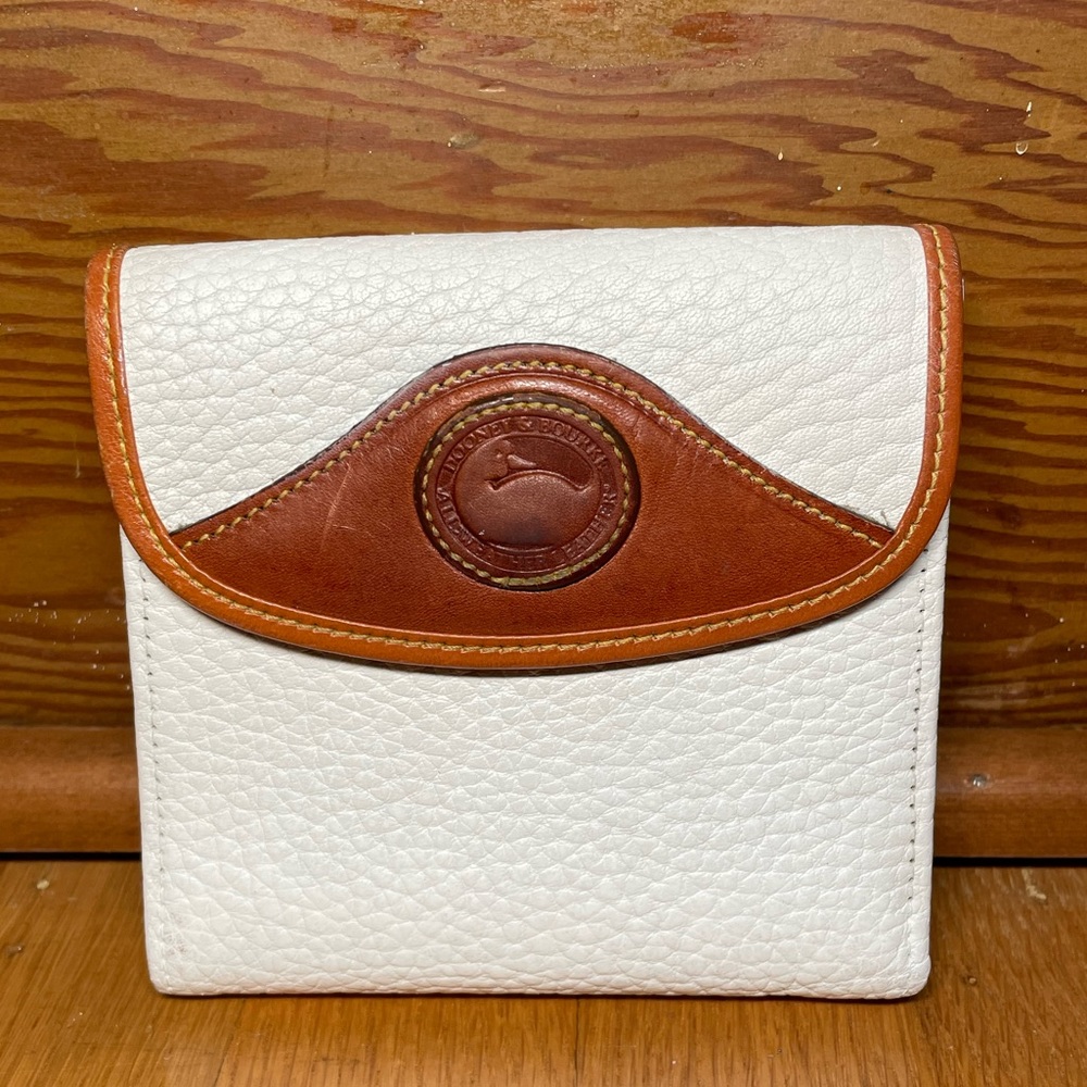 Vintage Dooney & Bourke pebbled leather wallet